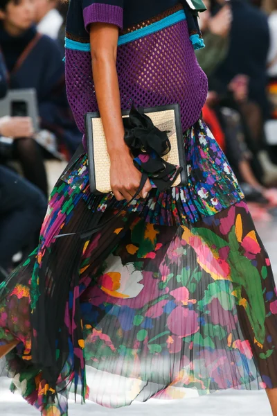 Look 83